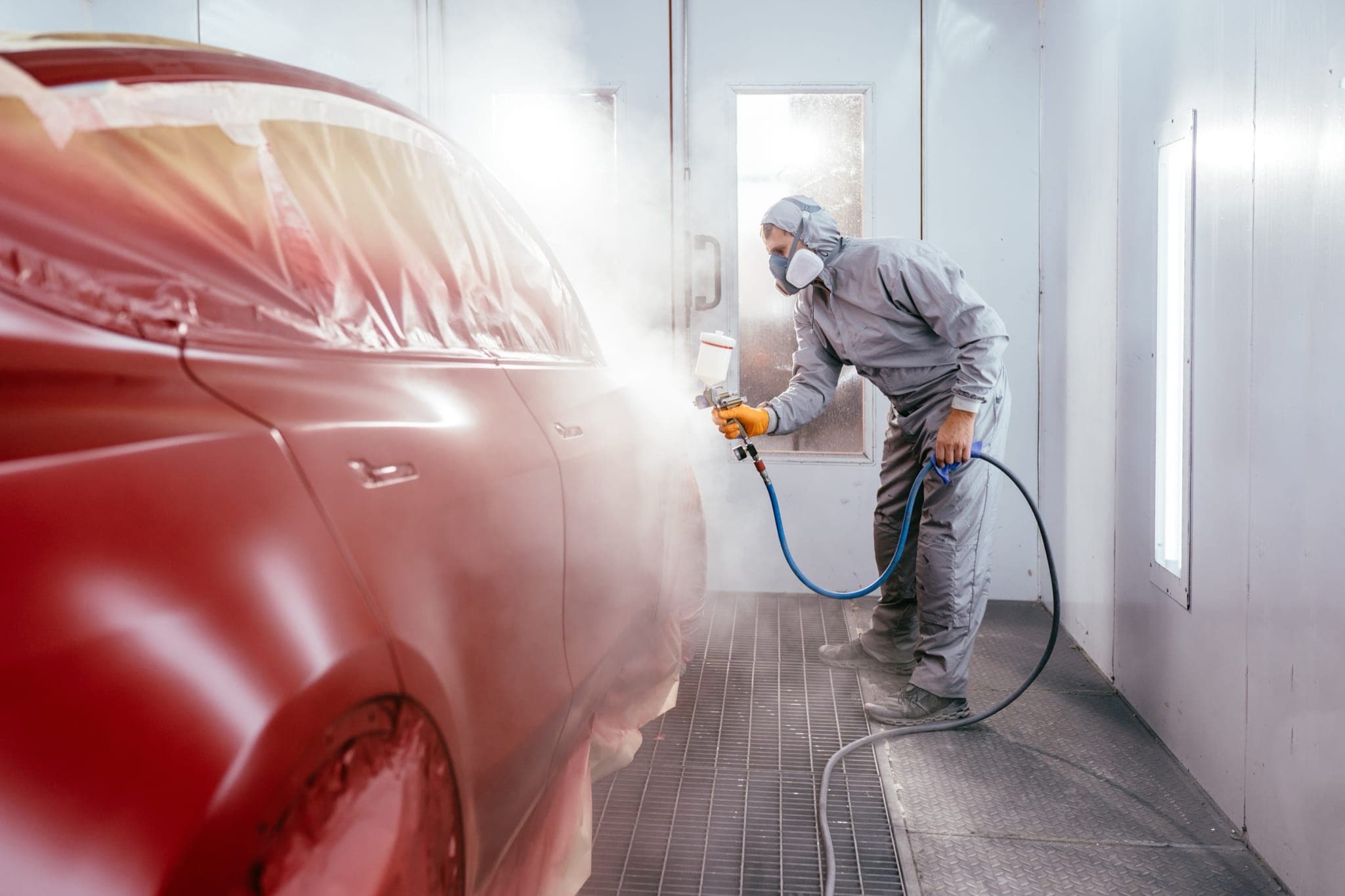 Automotive paint filtration system for defect-free surface finish