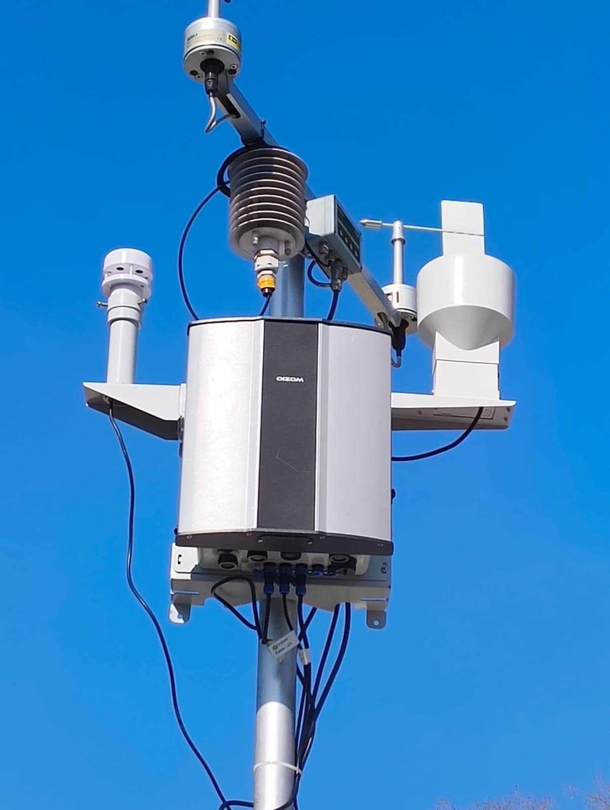 Oizom Odosense Smart sensor — real-time air quality and odor monitoring at landfill