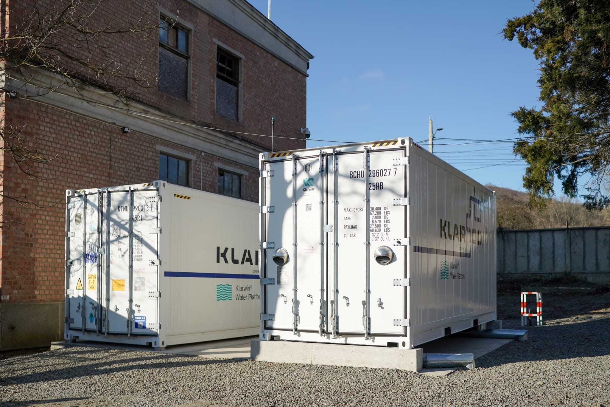 Containerized Plug & Play Systems