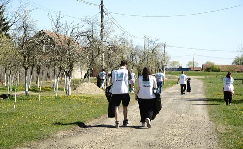 The riverbank of the Bega River cleaned up by volunteers with support from Klarwin