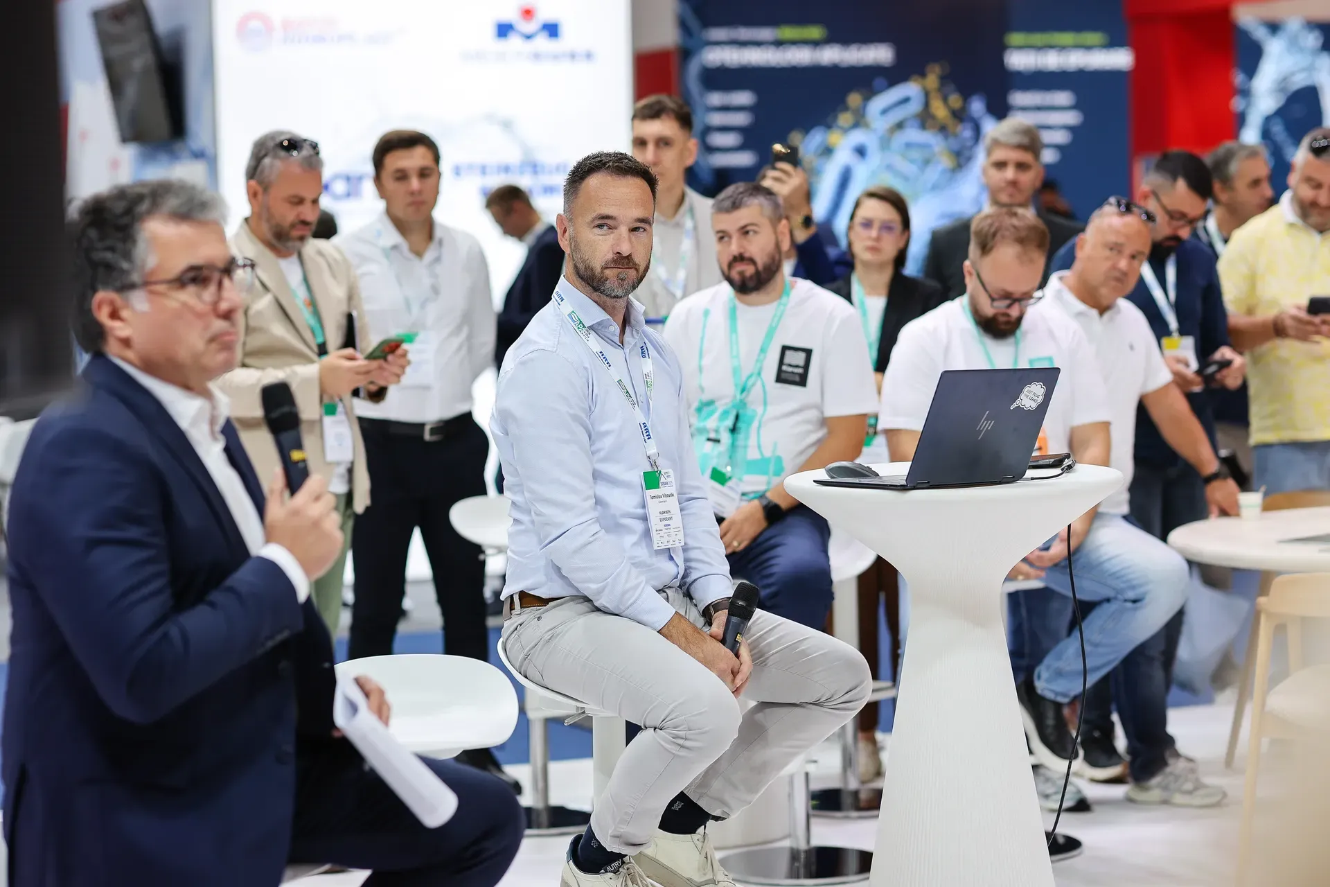 Panel discussion at the Klarwin booth during the G-DEPLOY launch, ExpoApa 2026
