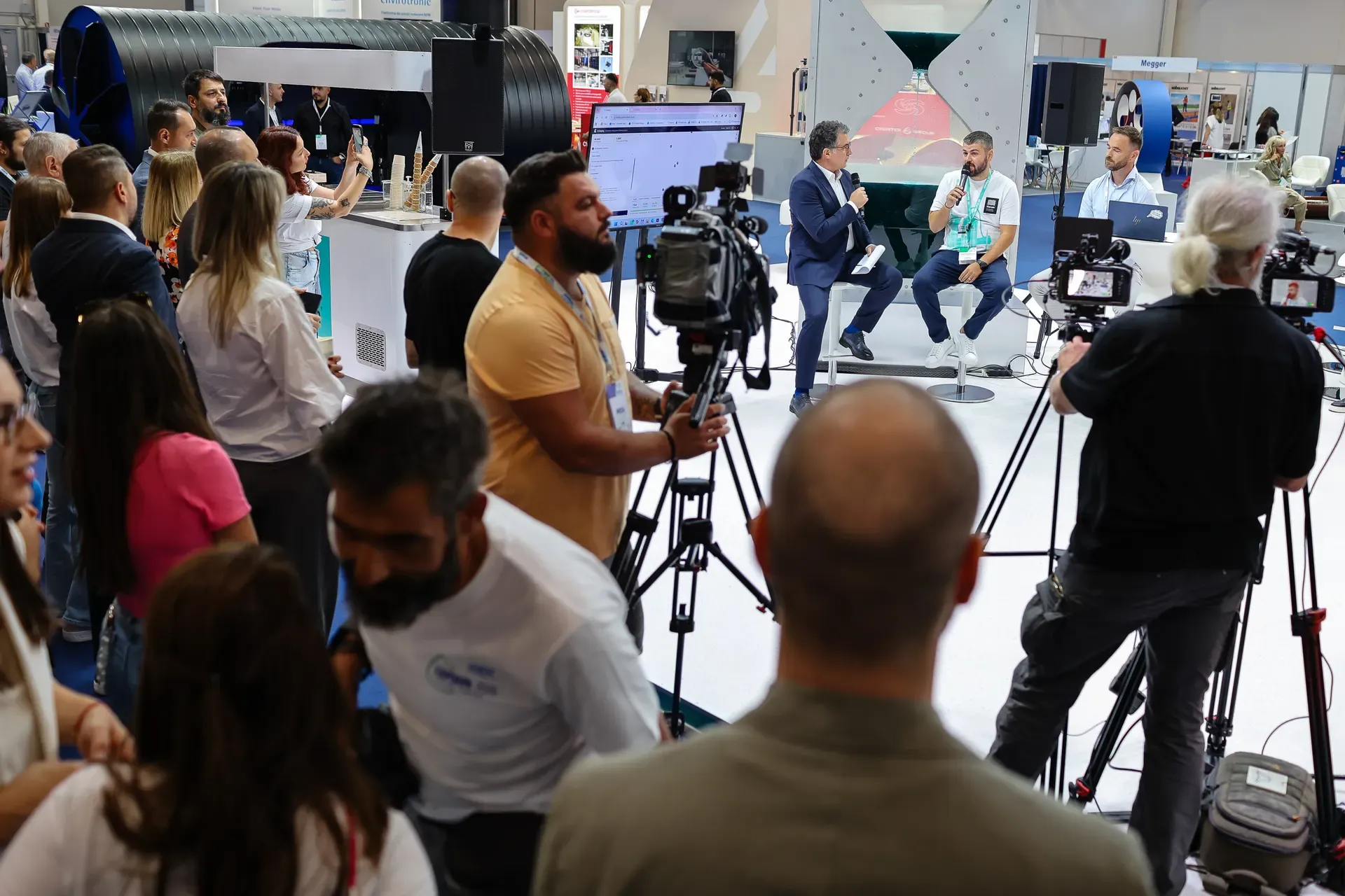 TV crew covering the G-DEPLOY launch at ExpoApa 2026