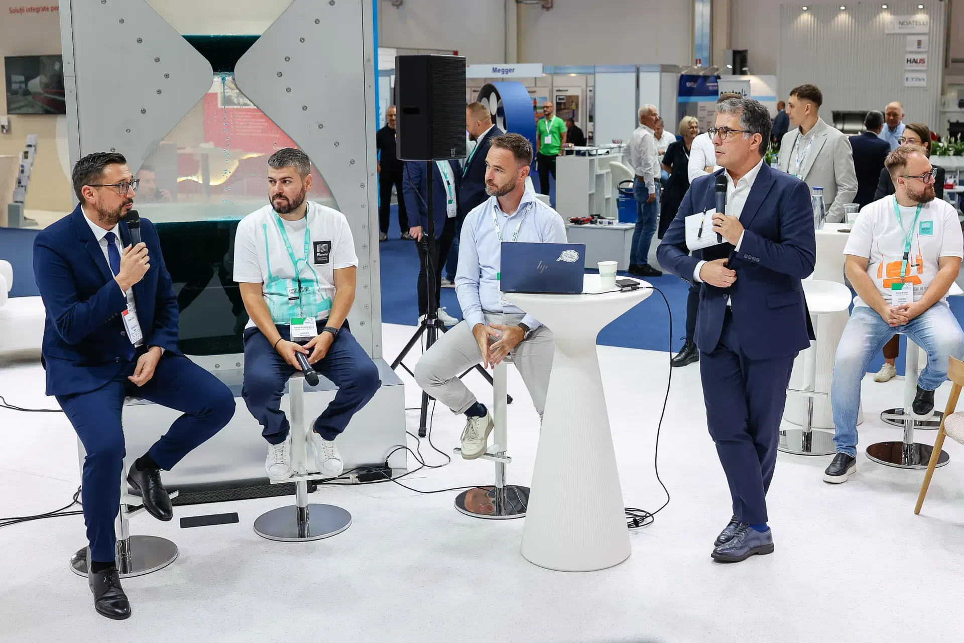 The full launch panel at the Klarwin booth